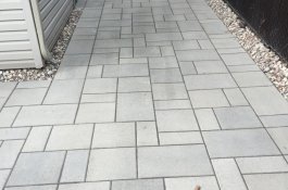 Trottoir en pavé-uni